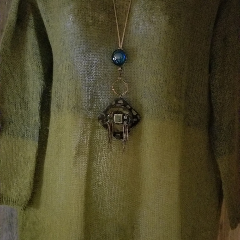 803 Three quarter length sweater